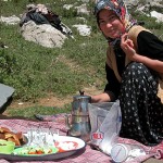 Pause gefällig? "Snackbar" unweit von Davras. | Foto: Kate Clow