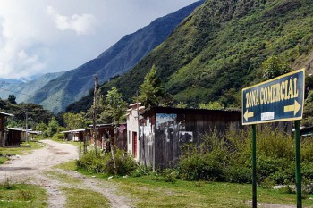 Typisch peruanische "Einkaufsstraße" am Salkantay-Trek.