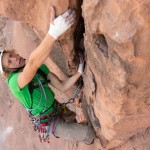 Gerade bei Handklemm-Passagen hilft das richtige Tapen. | Foto: Michael Seidl
