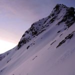 Morgenlicht im Skidepot: Lukas Ruetz am Vorderen Grießkogel. | Foto: Arnold Zimprich