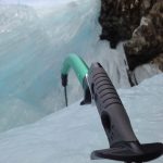 Der Teller am unteren Ende des Griffs fungiert als Anprallschutz f&uuml;r den kleinen Finger. | Foto: Markus H&ouml;&szlig;