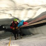 Das Einüben der Spaltenbergung gehört bei der Bergrettung zu den Basics. | Foto: Bergrettung Tirol