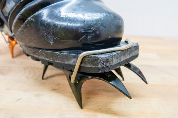 Der Stahlbügel eignet sich auch für einen klassischen Telemark-Schuh mit „Schnabel“. | Foto: Franz Mösbauer