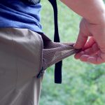 Über gleich vier Taschen verfügt die Hose – mit Reißverschlüssen und Mesh-Innenleben. | Foto: Iris Schulte-Renger