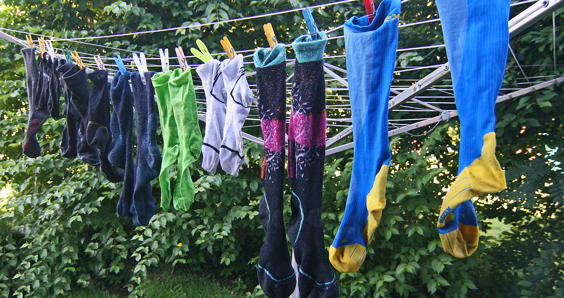 Socken richtig waschen: Anleitung für Sport- und Alltagsstrümpfe