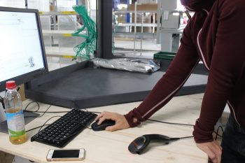 Zahlreiche Artikel müssen überprüft werden.