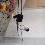 Hängende Sit-ups Schritt 1 | Foto: Martin Tekles