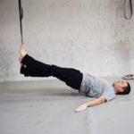 Handstandpresse in der Schräglage Schritt 1 | Foto: Martin Tekles