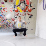 Kniebeuge in der Schlinge Schritt 2 | Foto: Martin Tekles