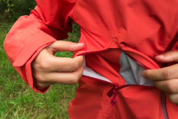 Marmot Eclipse im Test: Umweltfreundliche Regenbekleidung für Damen