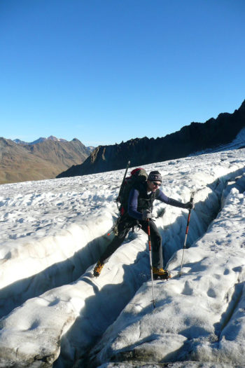 Don't try this at home - nur auf einem aperen Gletscher. | Foto: Arnold Zimprich
