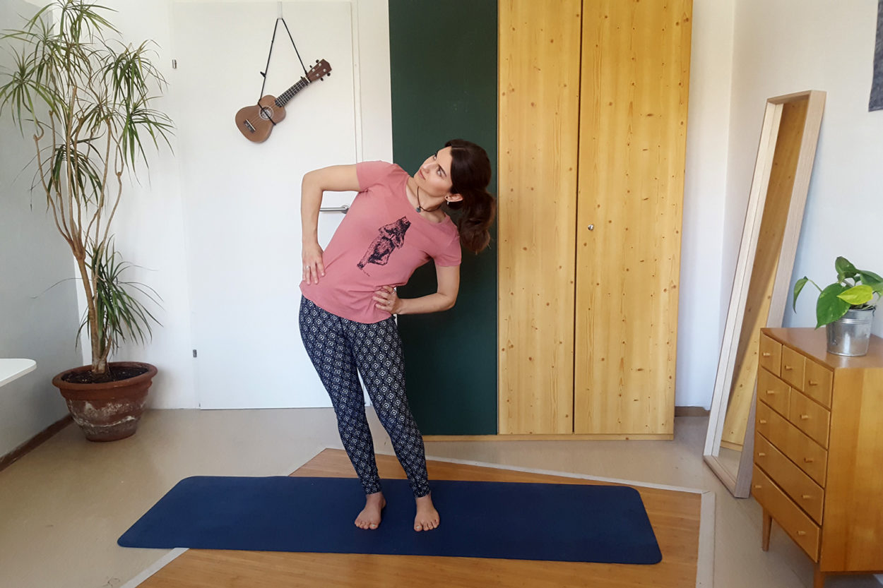 Homeoffice Yoga Beckenkreisen
