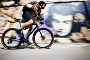 ...mit dem richtigen Equipment aus. | Foto: Evoc